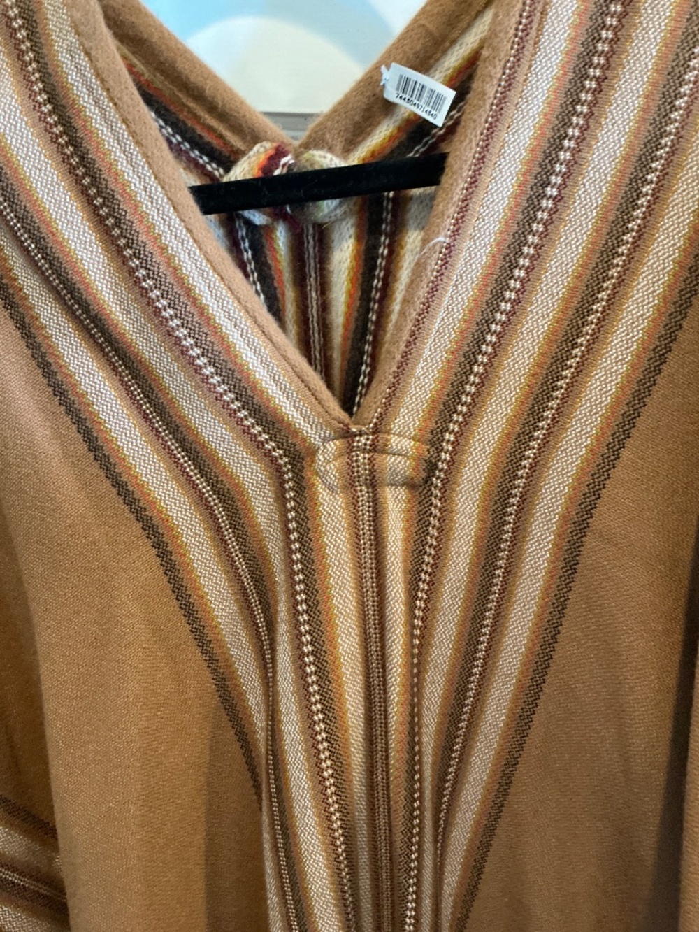 Wool blend poncho! Oversized and from overseas! New with tags! - Picture 2 of 4